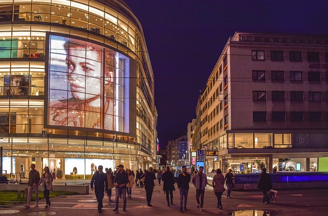 Potykacze reklamowe – prosty sposób na skuteczną reklamę